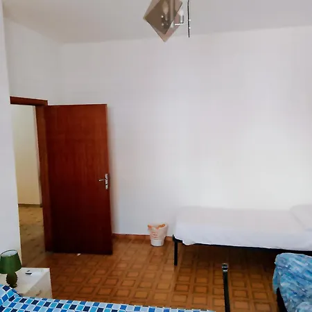לינה וארוחת בוקר Casa Pako טורטורה